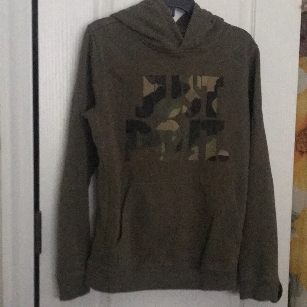 “Just do it” camouflage Nike boys sweatshirt